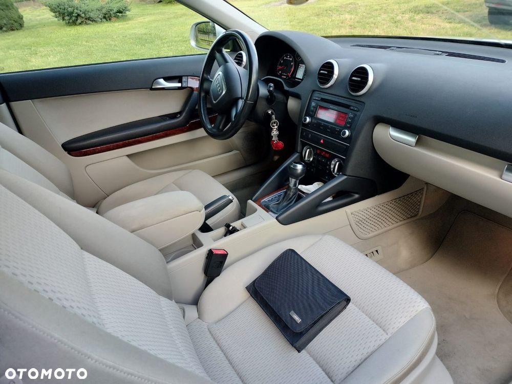 Audi A3 3-drzwiowe 1.4 TFSI S tronic Ambiente - 14