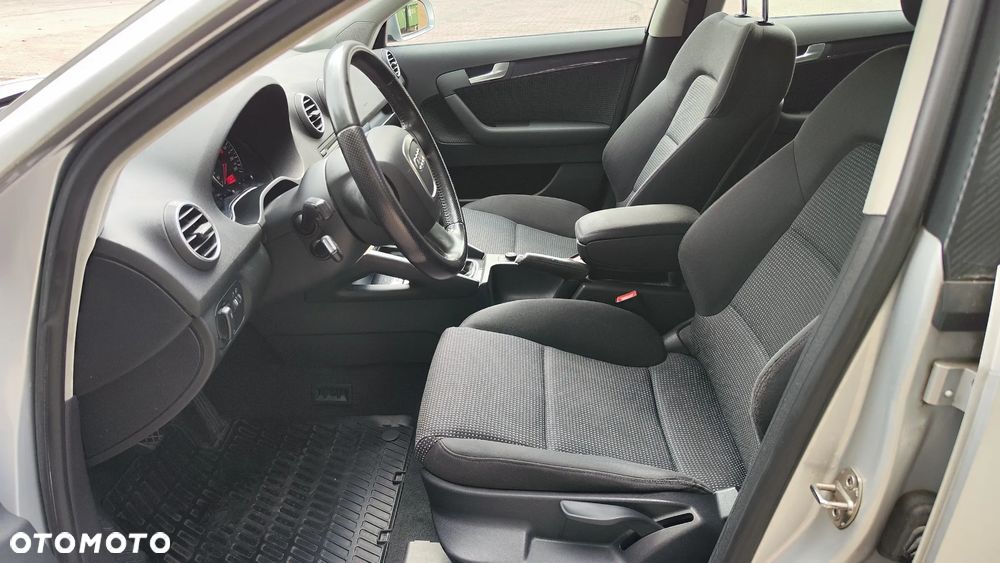 Audi A3 Sportback 1.6 Attraction - 20