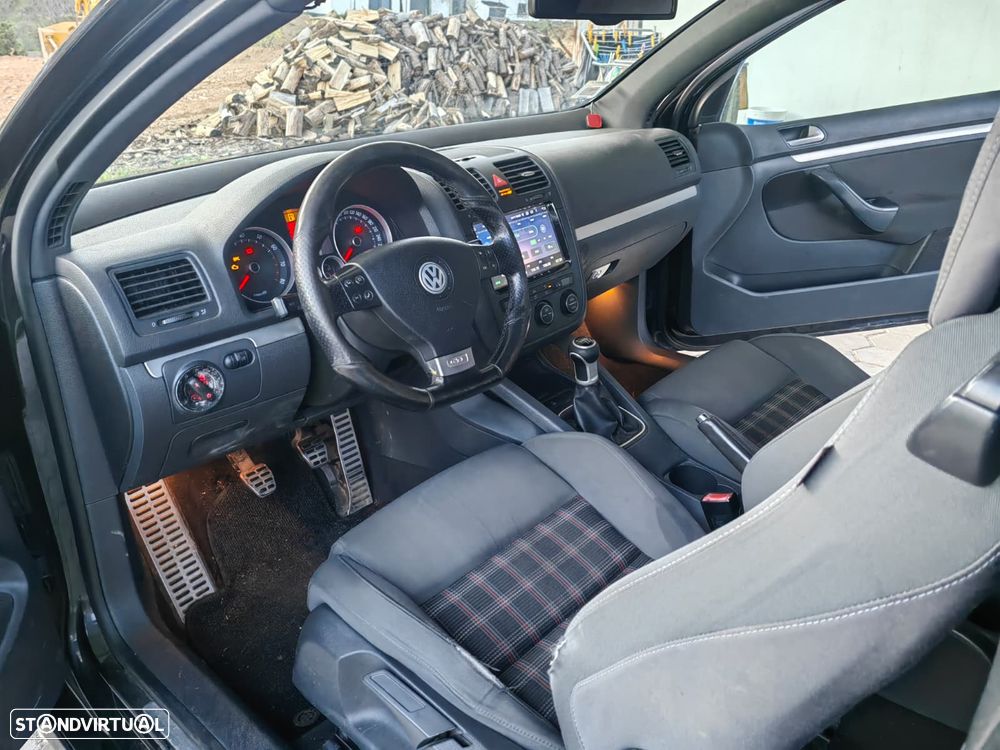VW Golf 2.0 GTi - 4