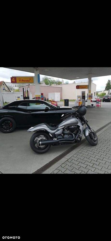 Suzuki Intruder - 2