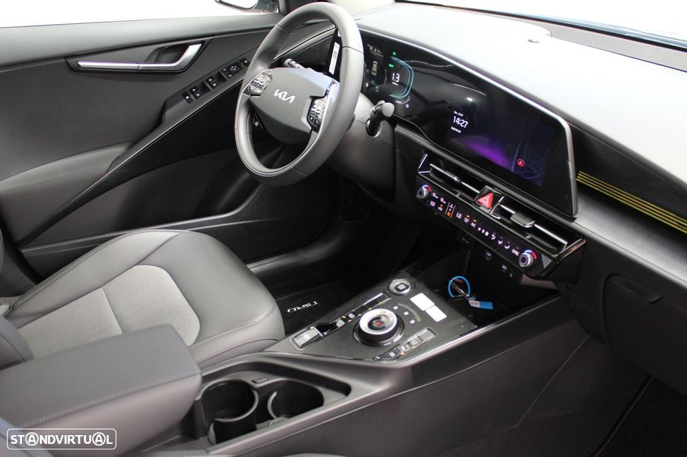 Kia Niro 1.6 GDi HEV Tech - 16