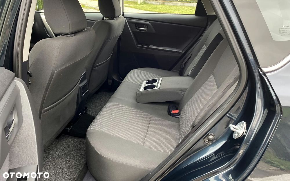 Toyota Auris 1.6 Executive - 23