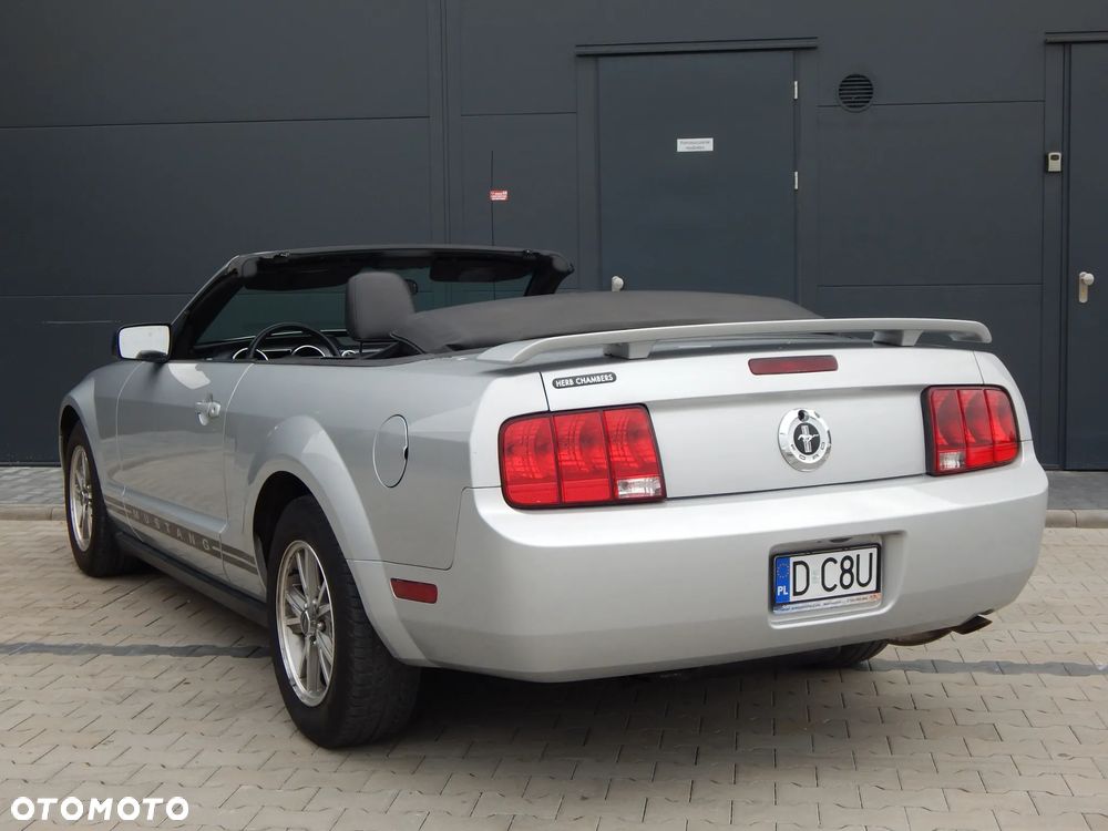 Ford Mustang - 13