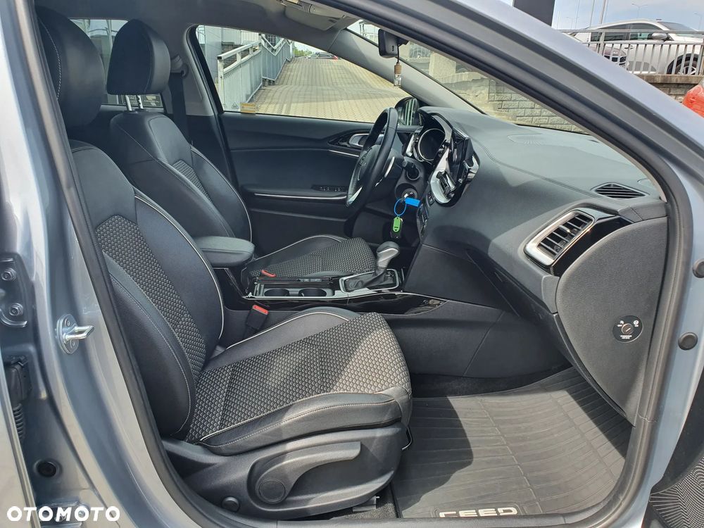 Kia Ceed 1.5 T-GDI Business Line DCT - 26