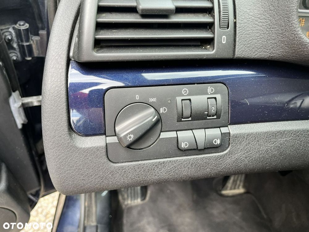 BMW Seria 3 - 16