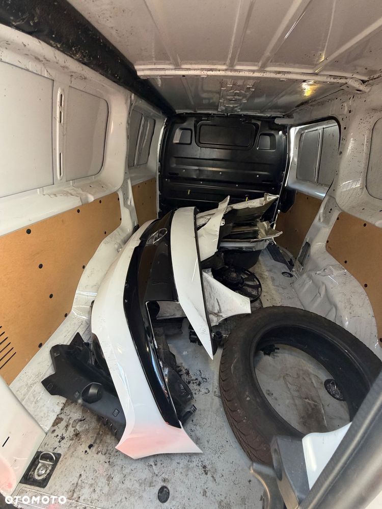 Opel Vivaro - 10