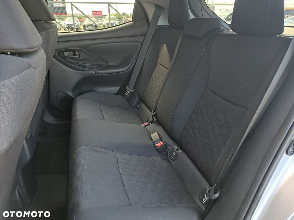 Toyota Yaris Hybrid 1.5 Style - 17