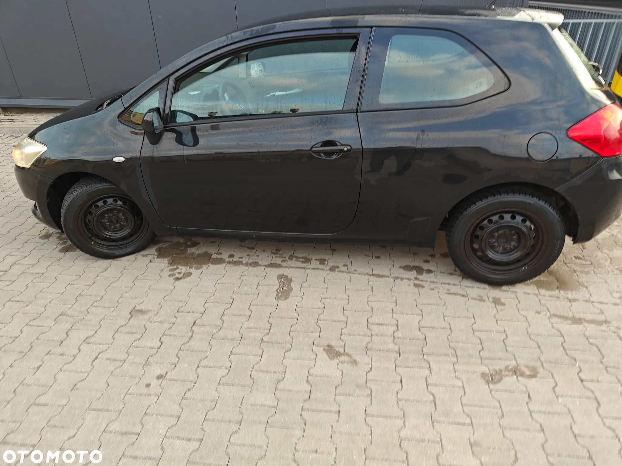 Toyota Auris 1.4 VVT-i - 2