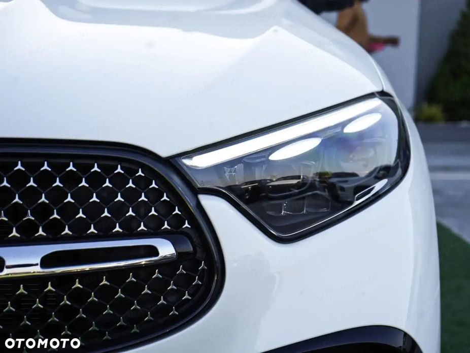 Mercedes-Benz GLC 300 mHEV 4-Matic AMG Line - 14