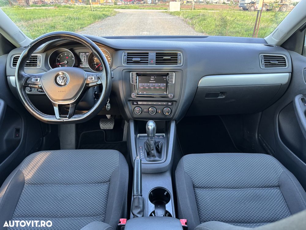 Volkswagen Jetta 1.4 TSI DSG Comfortline - 12