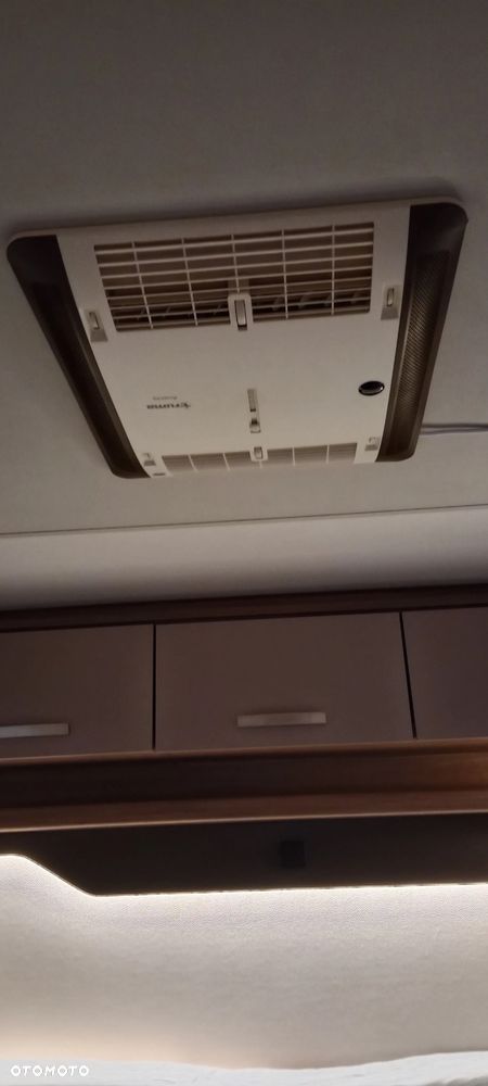 KNAUS LIVE WAVE 700MEG - 23