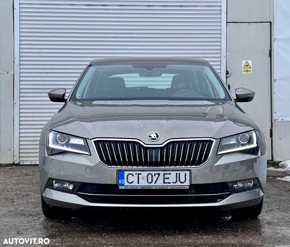 Skoda Superb 2.0 TDI DSG Ambition - 5