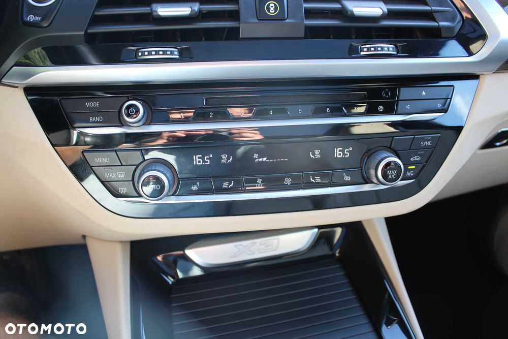 BMW X3 xDrive30i GPF xLine sport - 23