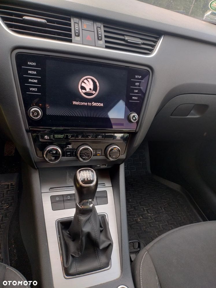 Skoda Octavia 2.0 TDI Ambition - 10