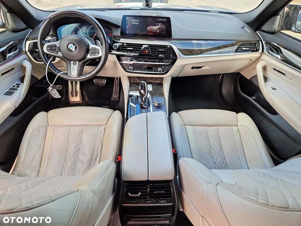 BMW Seria 5 540i xDrive Sport - 7