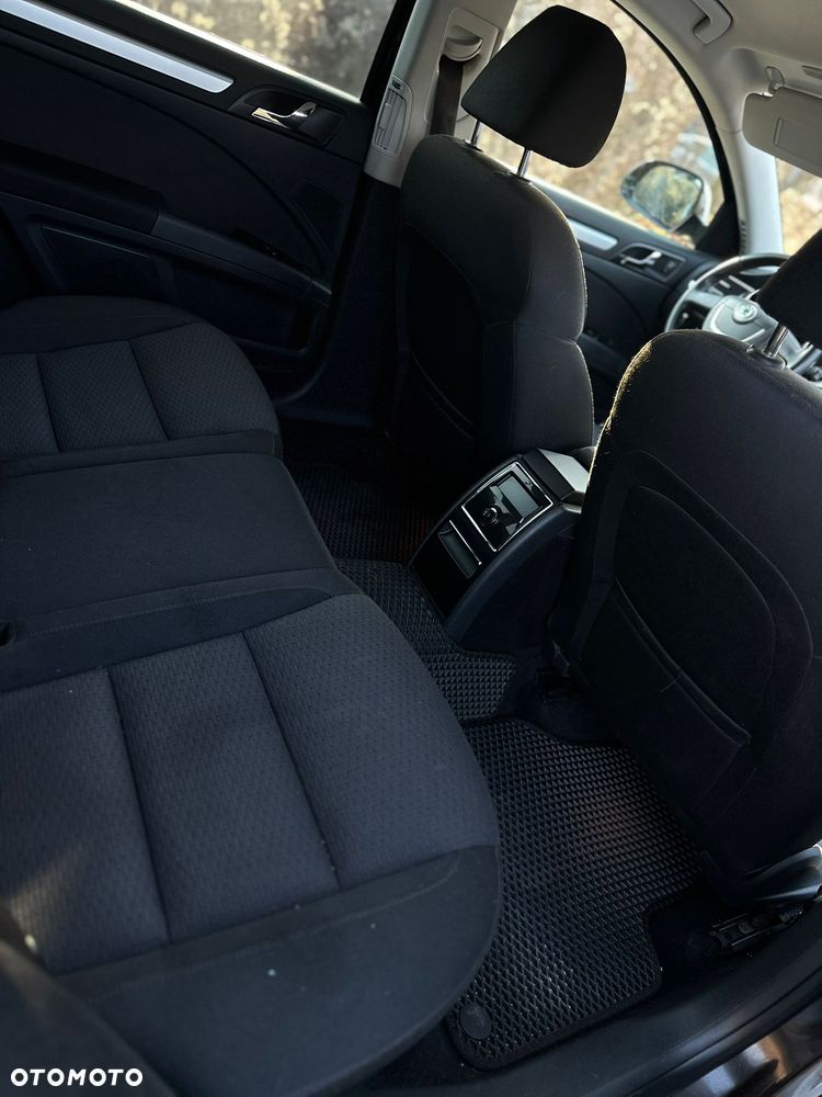 Skoda Superb 2.0 TDI Elegance - 15