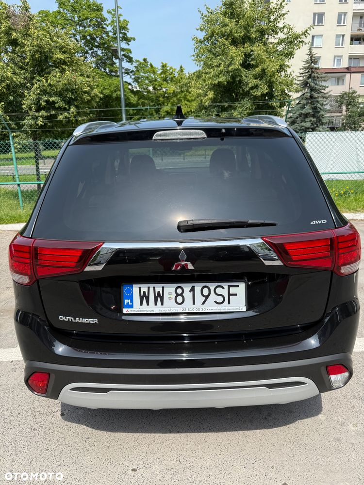 Mitsubishi Outlander - 4