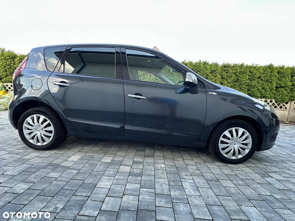 Renault Scenic - 11