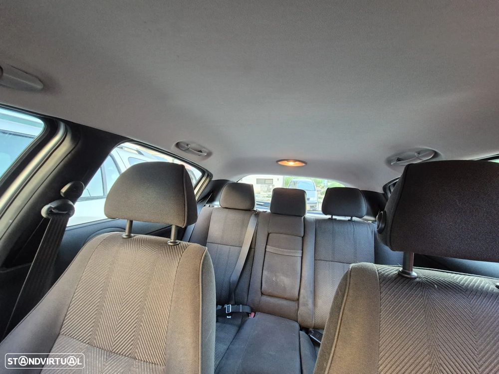 Alfa Romeo 147 1.6 TS - 8