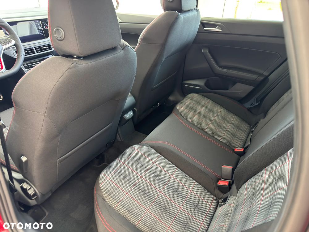 Volkswagen Polo - 9