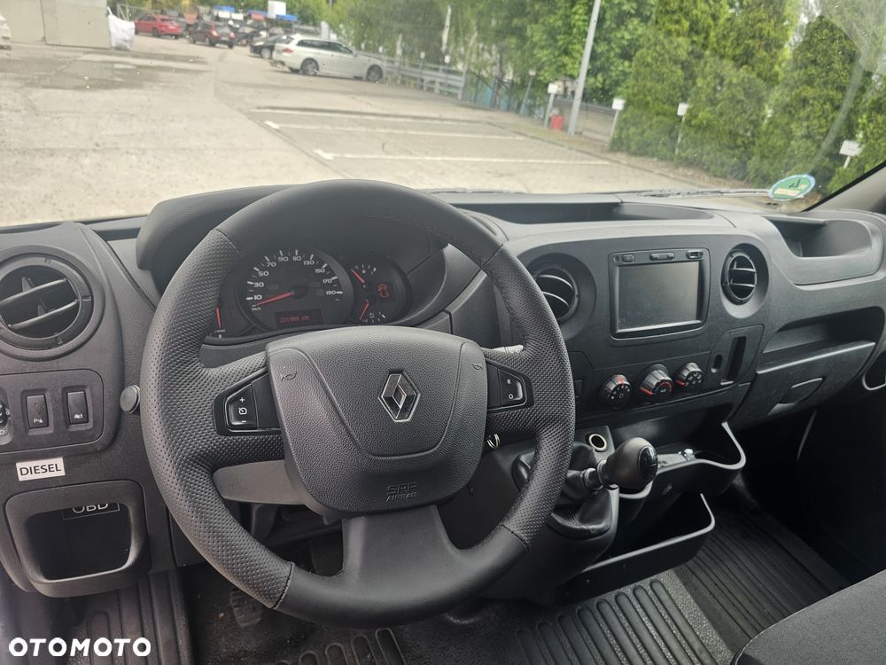 Renault Master - 18