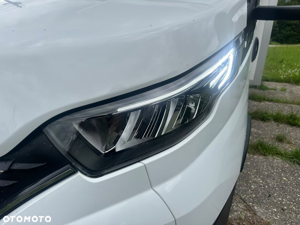 Iveco Daily KONTENER+WINDA (udźwig 750kg) 2.3 diesel 156 kM automat 2021 WEBASTO, KAMERA COFANIA, GWARANTOWANY NIEWIELKI PRZEBIEG 160tyś. - 17