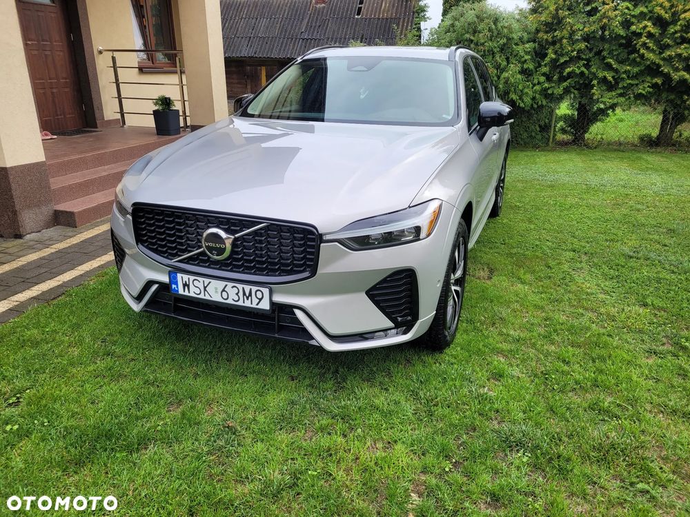 Volvo XC 60 B5 B AWD Plus Dark - 2