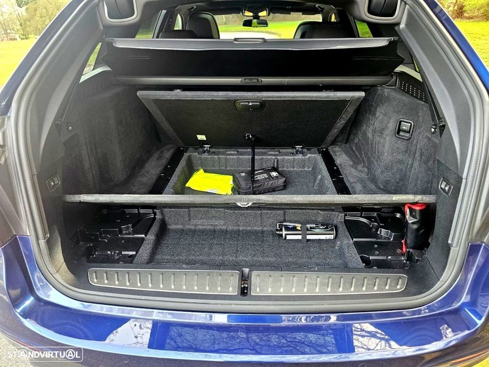 BMW 540 d xDrive Pack M Auto - 34