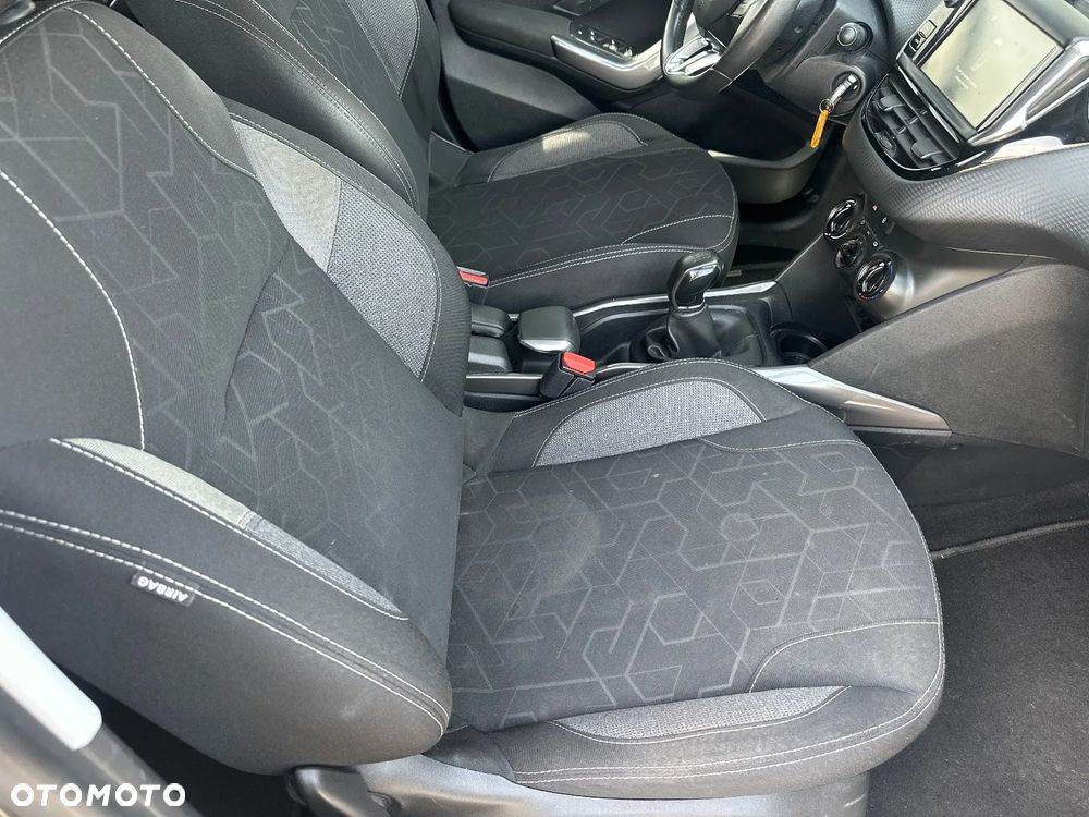 Peugeot 2008 1.6 BlueHDi Style - 21