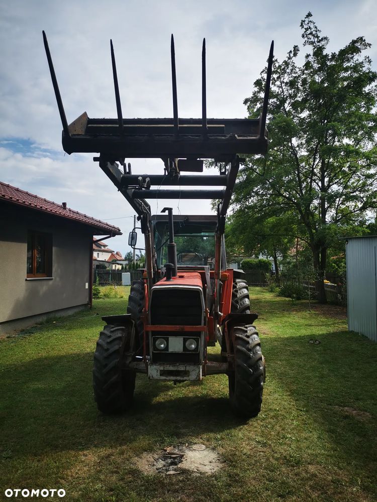 Massey Ferguson MF 590 - 2