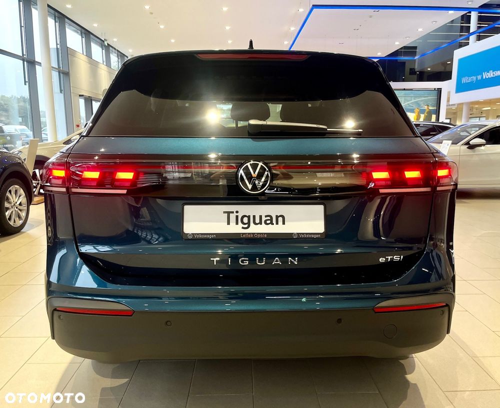 Volkswagen Tiguan - 5