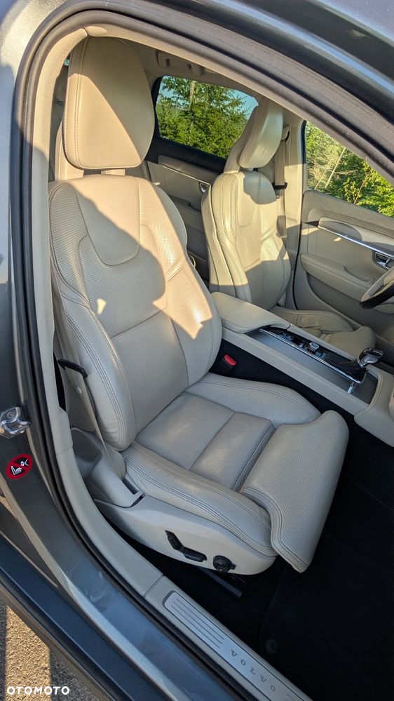 Volvo V90 Cross Country D4 AWD - 31