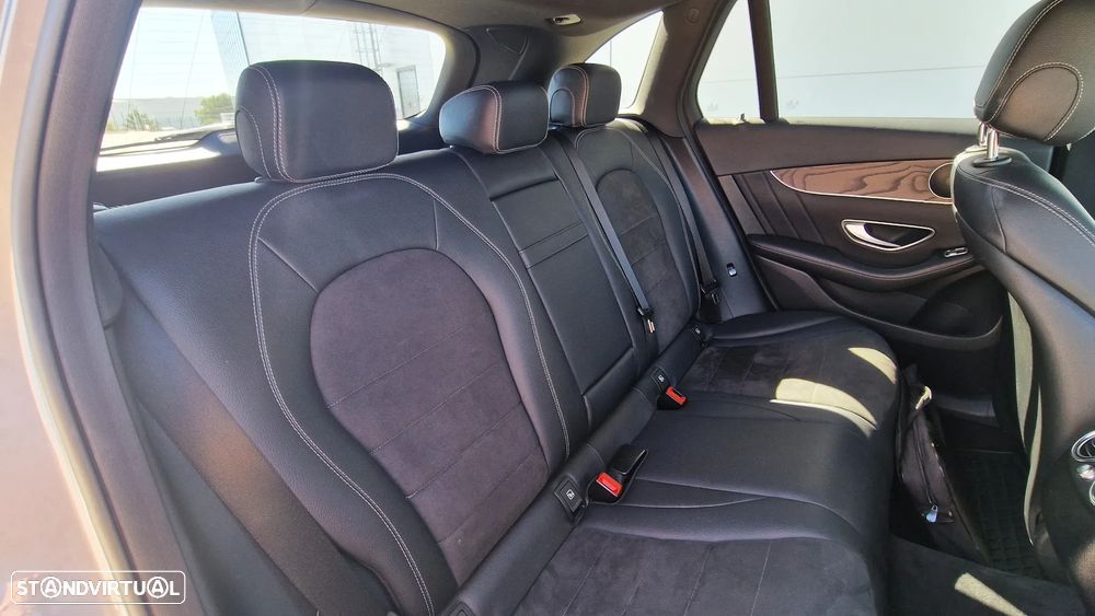 Mercedes-Benz GLC 250 d 4Matic 9G-TRONIC AMG Line - 28