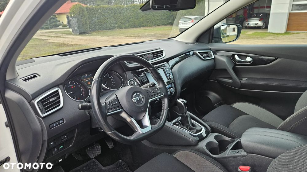 Nissan Qashqai 1.3 DIG-T MHEV Xtronic N-Connecta - 23