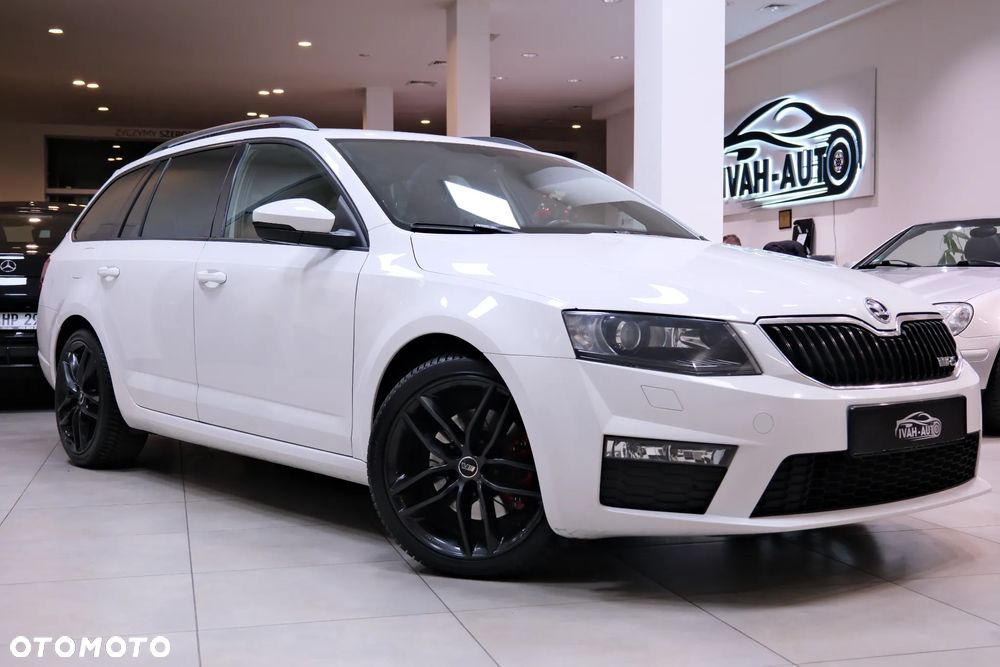 Skoda Octavia 2.0 TDI SCR RS DSG - 2