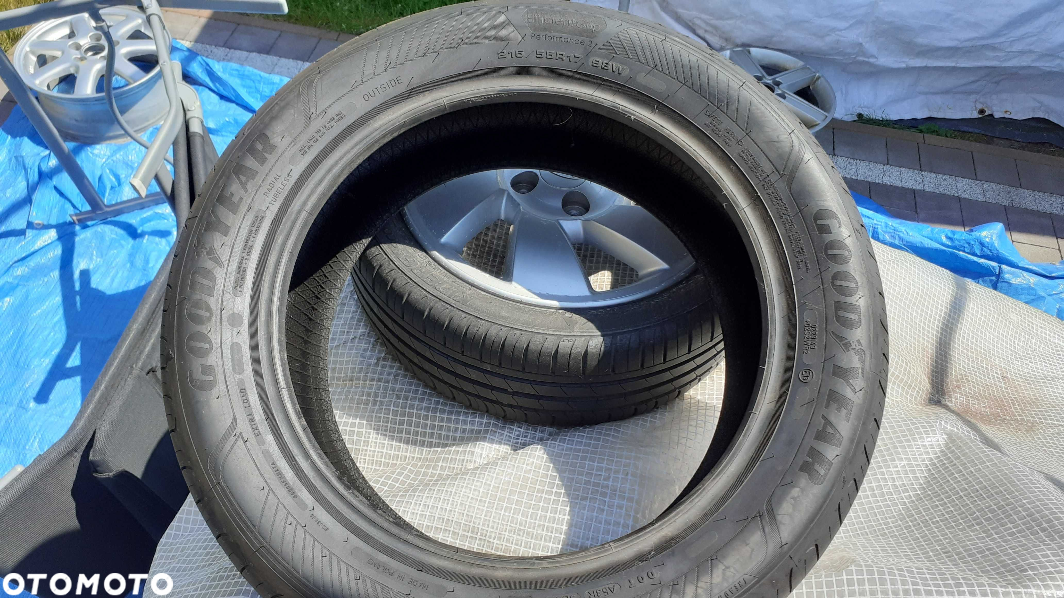 Nowe/Demo opony Premium 4 szt.GOODYEAR 215/55R17 98W XL, 11.2021r. - 4