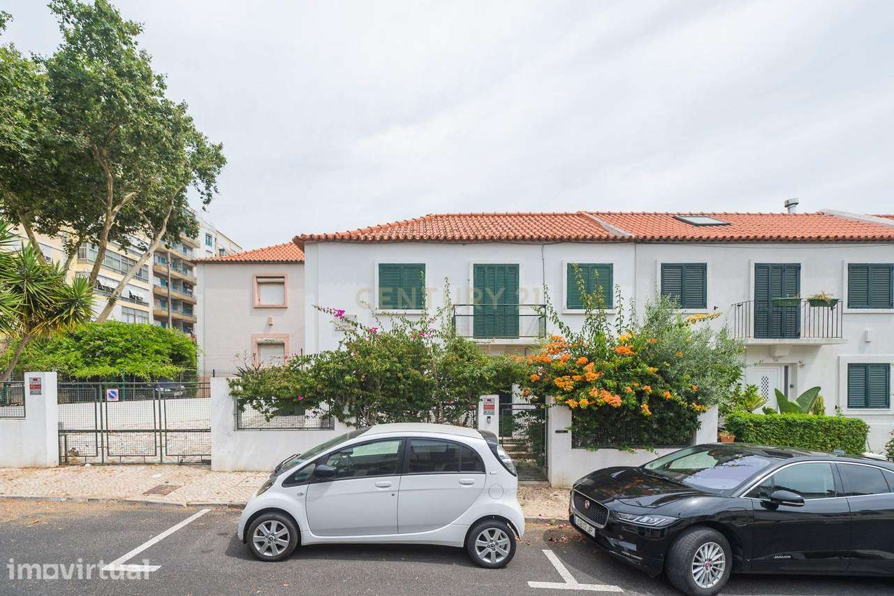 Casa Renovada com Jardim e Piscina em Penha de França, Lisboa - Grande imagem: 2/60