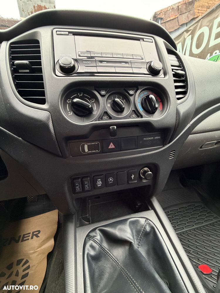 Mitsubishi L200 - 11