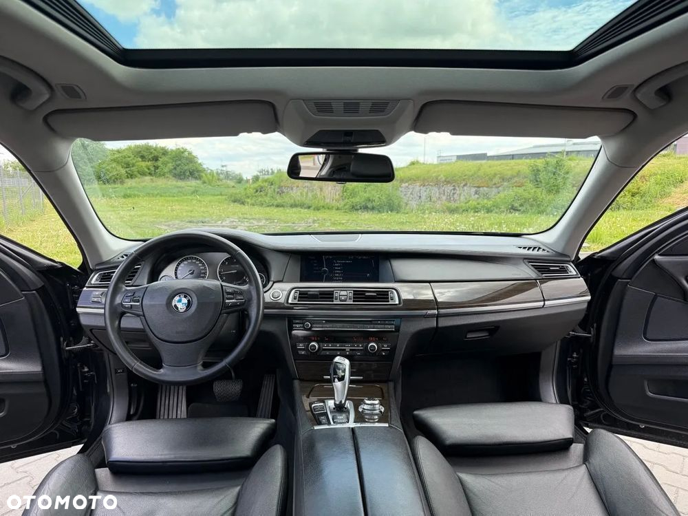 BMW Seria 7 730d - 16
