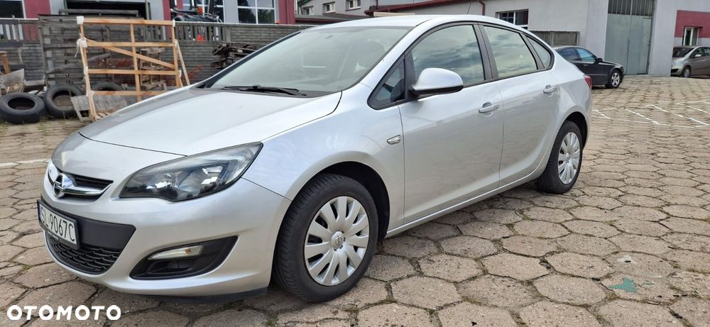 Opel Astra - 1