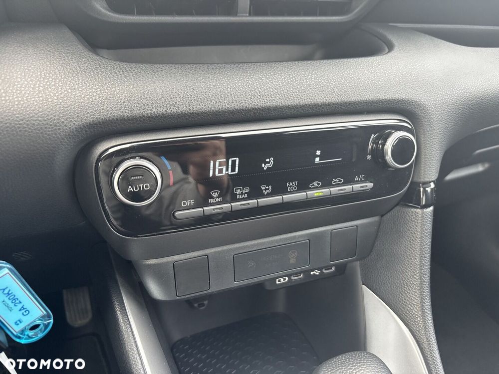 Toyota Yaris - 20