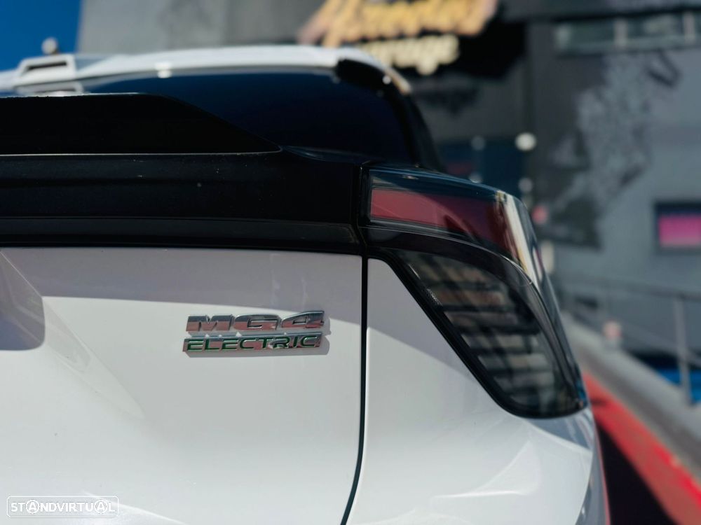 MG MG4 51 kWh Standard - 14