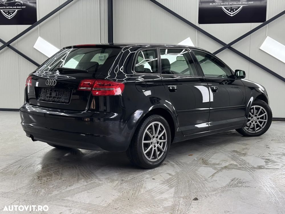 Audi A3 Sportback - 13