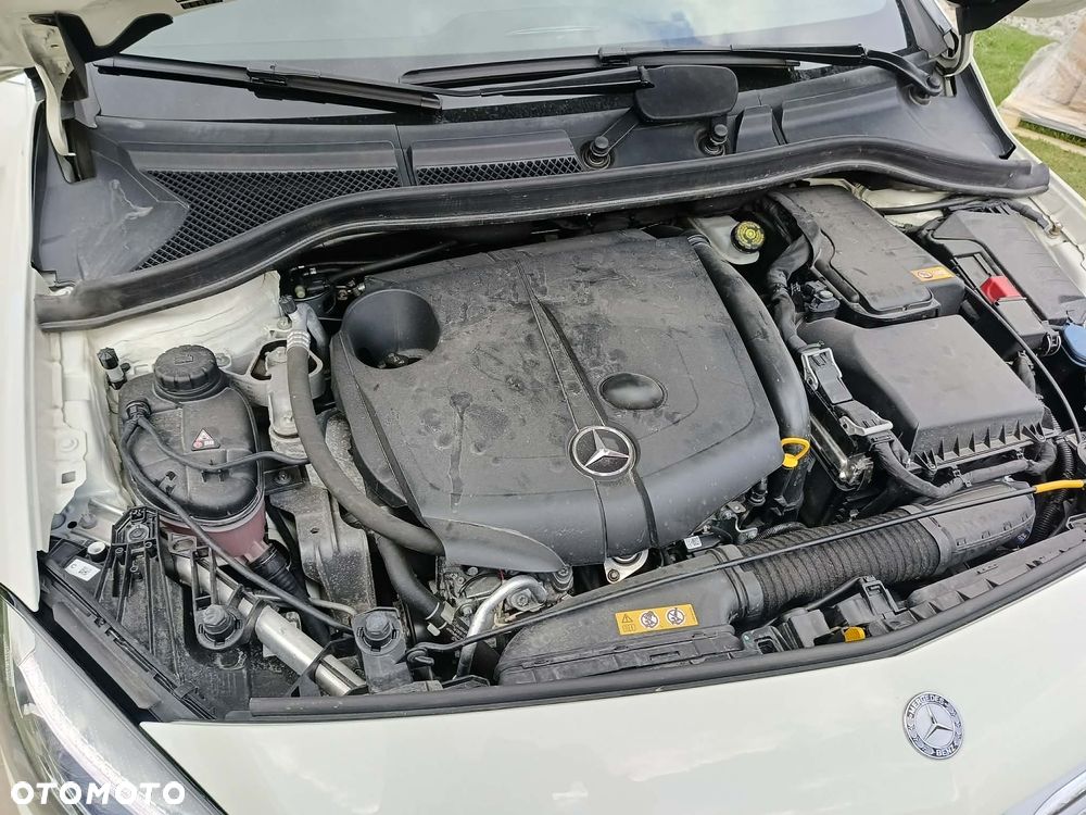 Mercedes-Benz Klasa B 200 (CDI) d 4Matic 7G-DCT AMG Line - 40