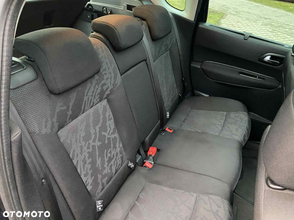 Peugeot 3008 HDi 150 Allure - 12