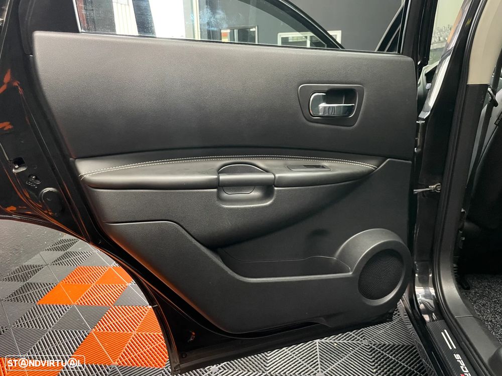 Nissan Qashqai +2 1.6 dCi Tekna Premium 18 360 S&S - 15
