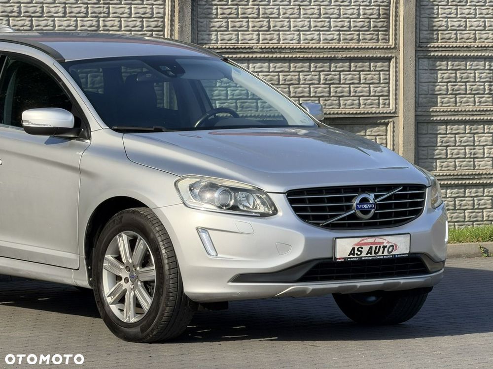 Volvo XC 60 D4 Momentum Pro - 31