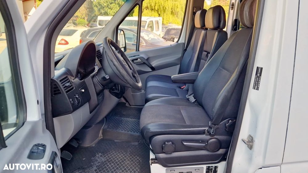 Mercedes-Benz Sprinter - 5