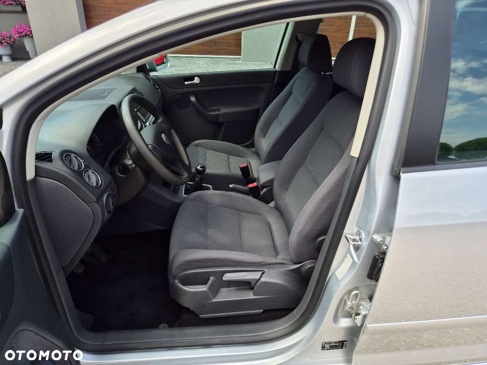 Volkswagen Golf Plus - 13