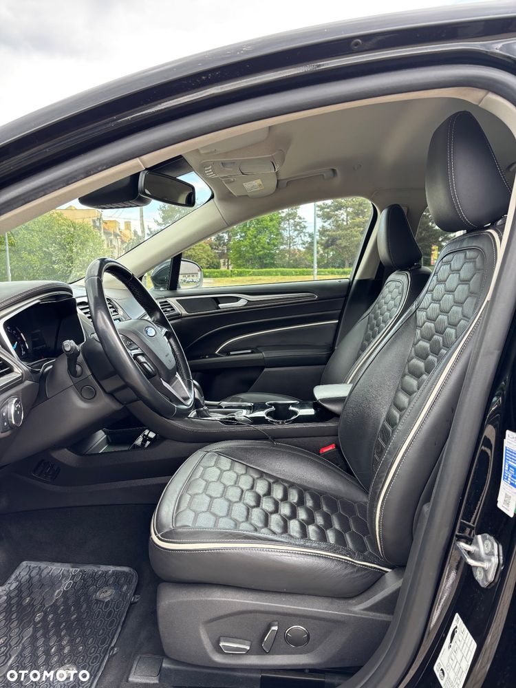 Ford Mondeo 2.0 Hybrid Vignale - 16